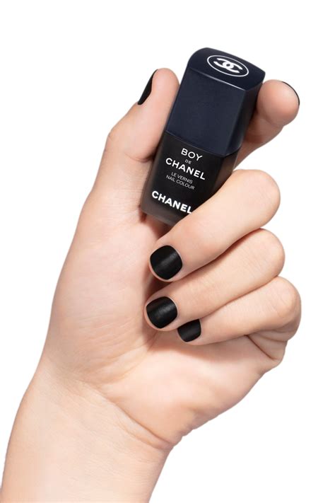 chanel boy de chanel nail colour|chanel nail polish black.